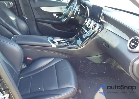 2015 Mercedes-Benz C 300 4Matic/Luxury 4Matic/Sport 4Matic из США, поврежденный, VIN 55SWF4KB1FU038876